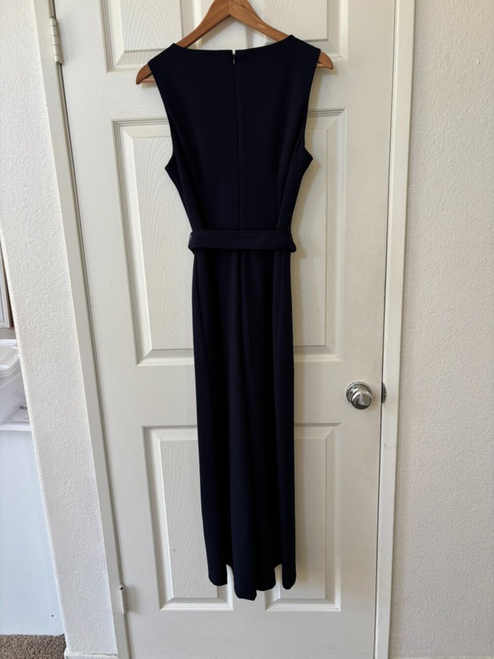 Calvin Klein Navy Sleeveless V-Neck Cropped Wide Leg Belted Jumpsuit 10 - Picture 4 of 9